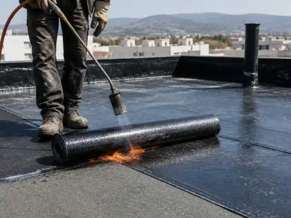 Πώς να επιλέξετε την κατάλληλη μόνωση ταράτσας με ασφαλτόπανο